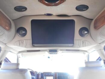 アメリカンフルサイズバンgmcsavanaはこんな車です サバナとハーレーで出かけよう